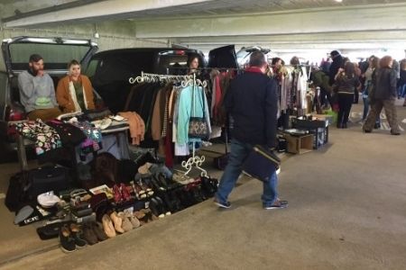 שוק הפשפשים - Flea Market